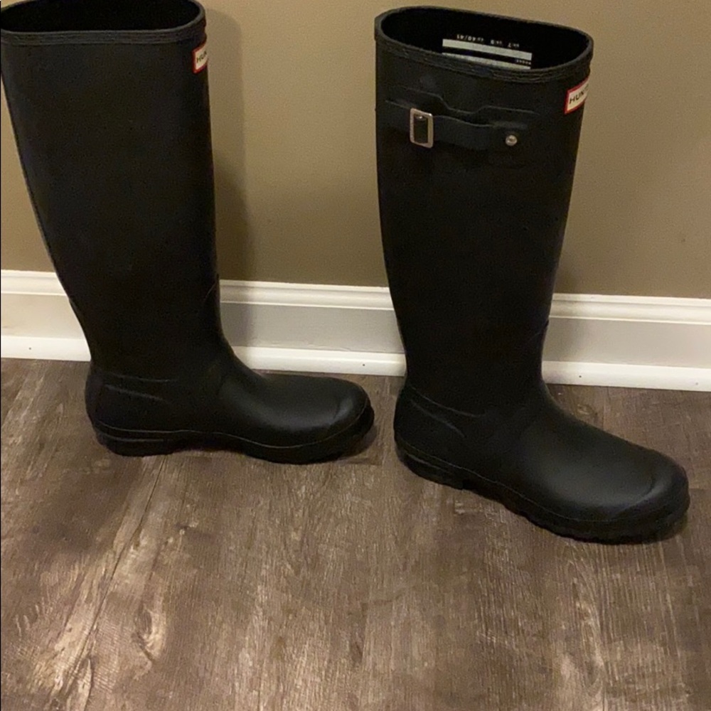 Tall Hunter boots - EXCELLENT condition! - Picture 2 of 6